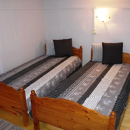 Belvarosi Vintage A Setaloutcan Apartment *